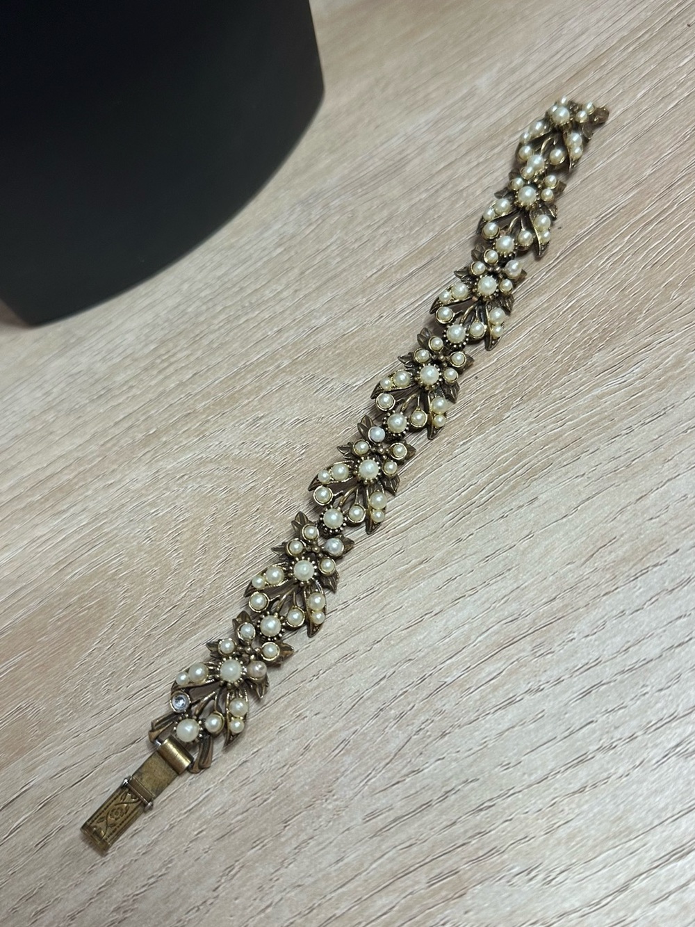 Vintage Florenza Gold-Tone Faux Pearl Floral Link Bracelet